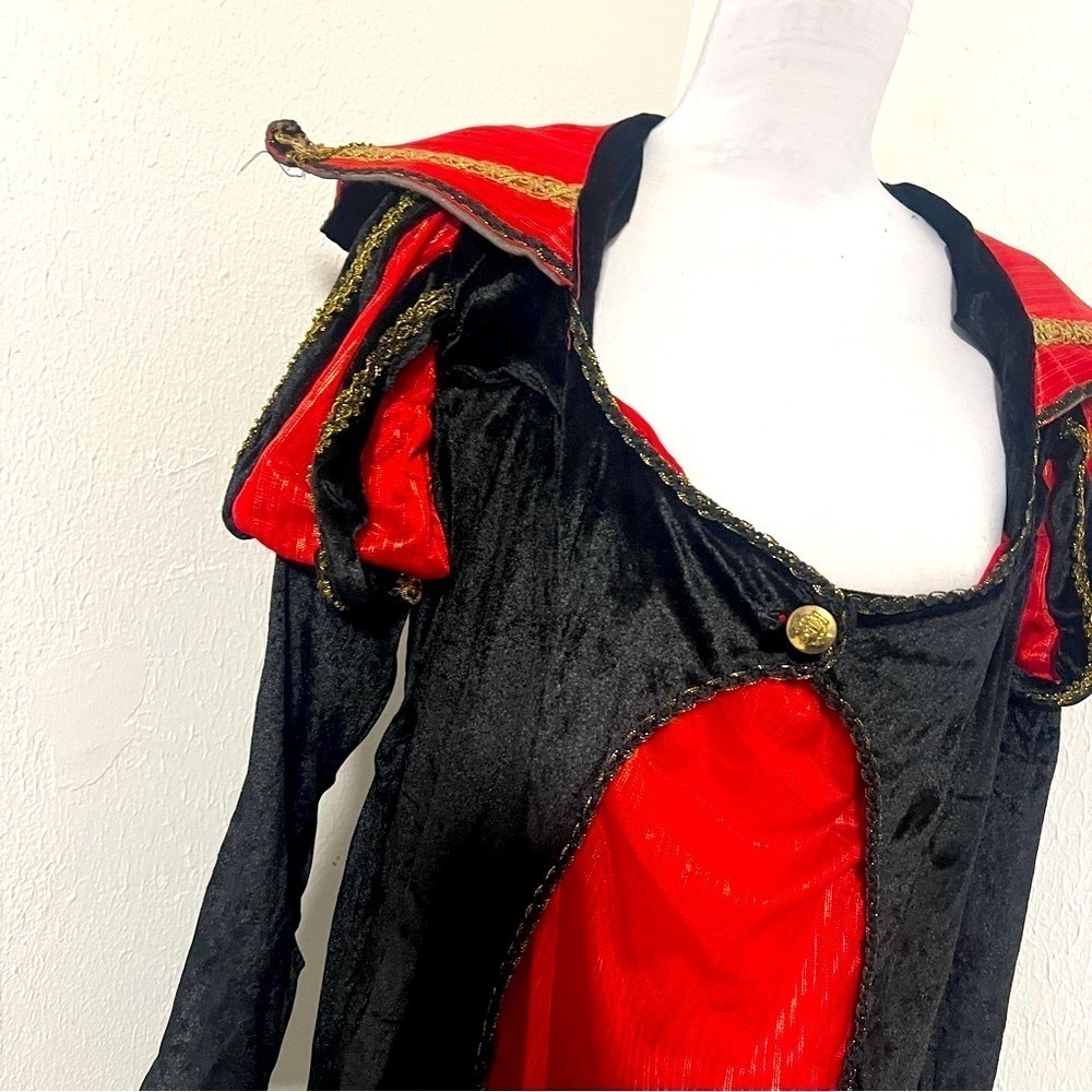 Full Cut Women’s Plus Size (16-20) Elegant Scarlet Vamptessa Halloween Costume - Picture 2 of 9